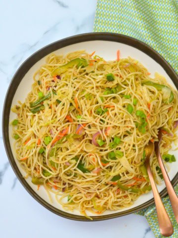 vegetable street style Hakka noodle recipe